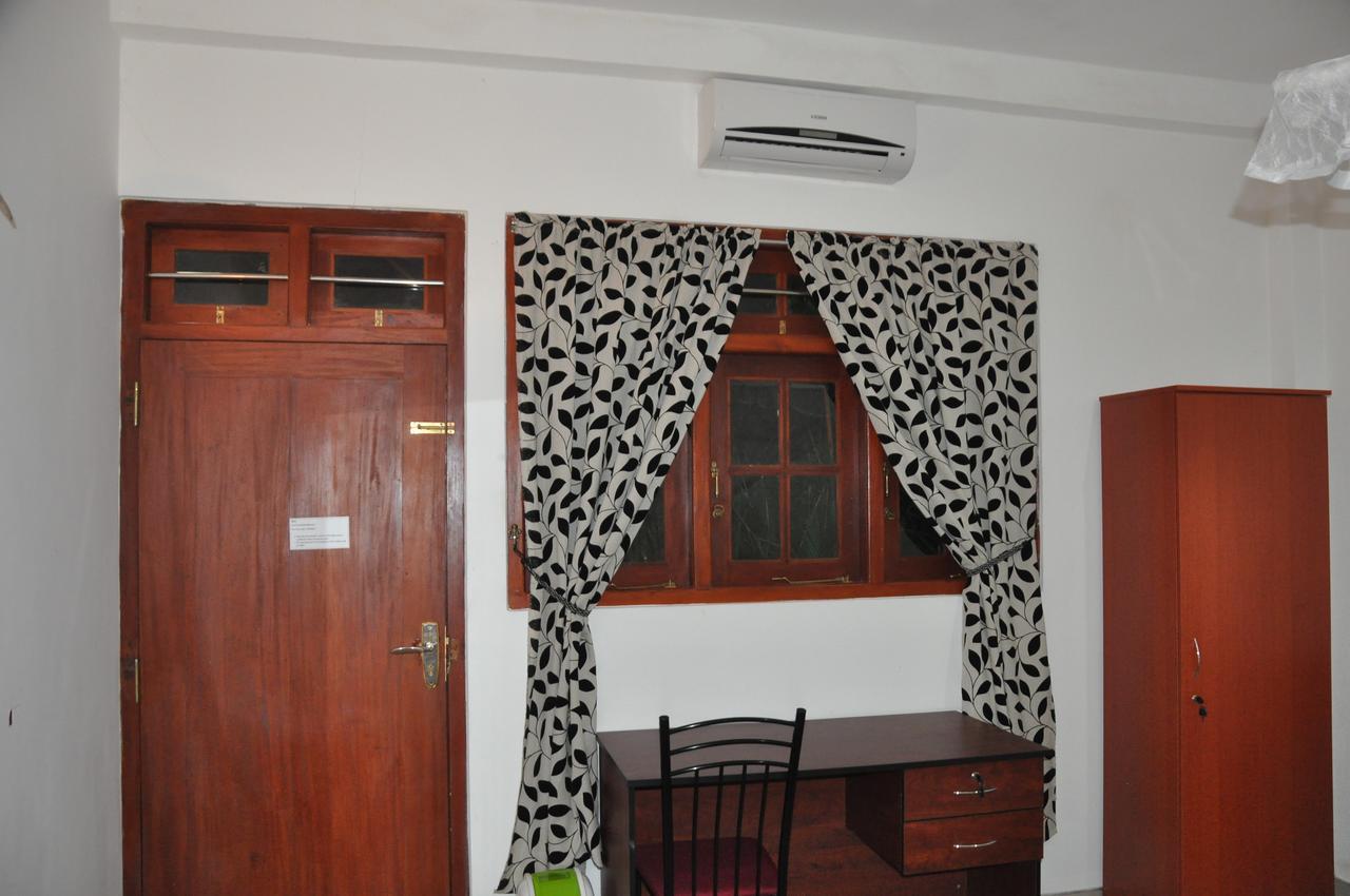 The Fence Bed & Breakfast Bentota Exterior photo